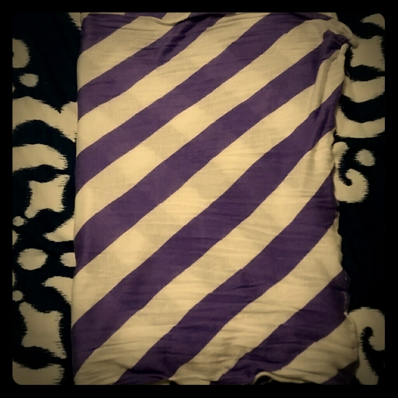 Scarf - Picture 2 of 2